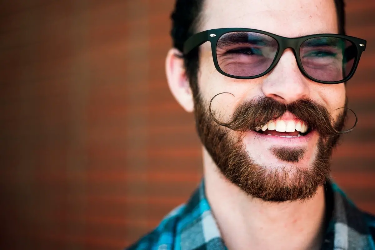 How To Curl Your Mustache